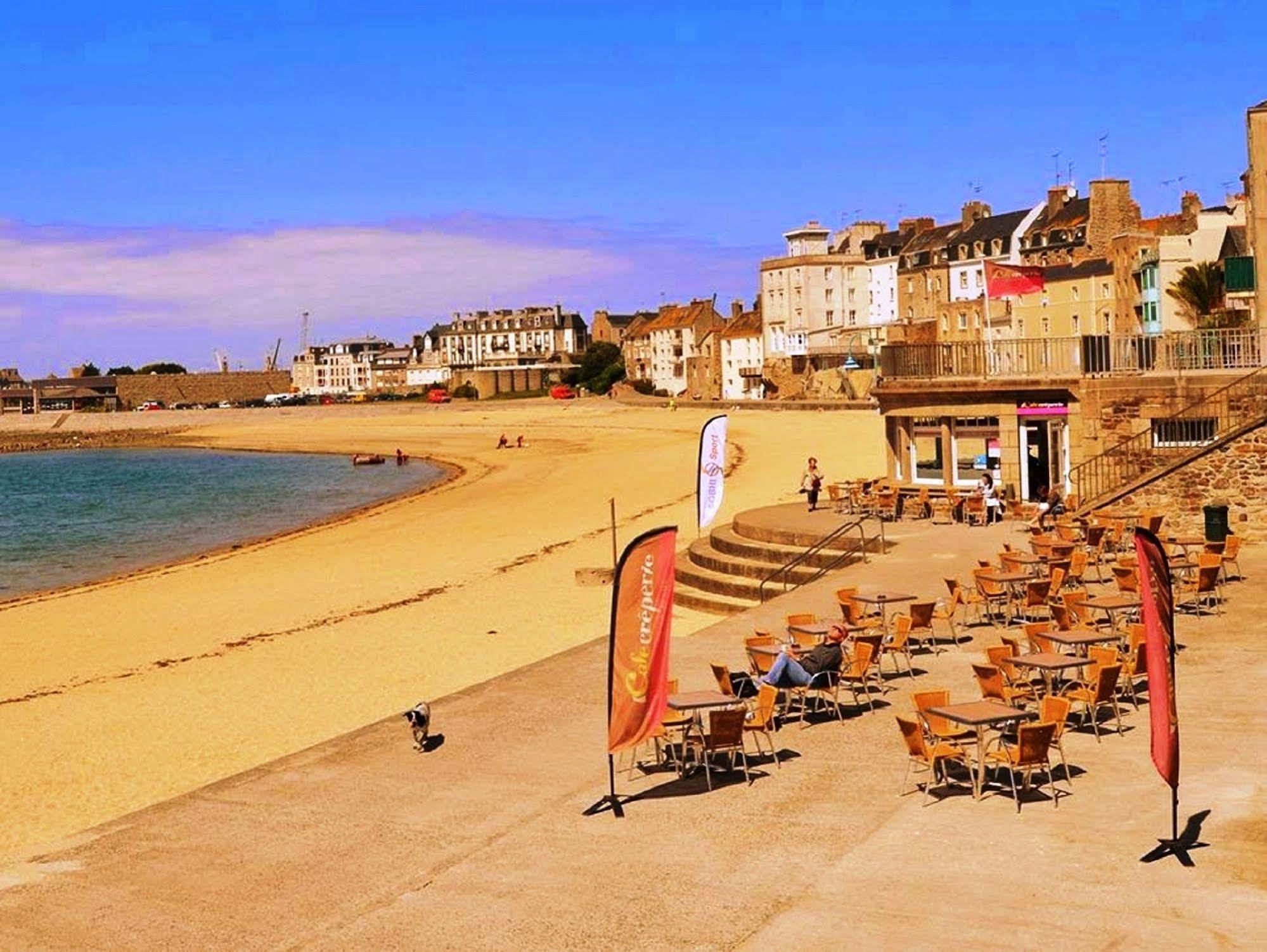 Appartement Saint Malo Vue Sur Mer Et Sur Intra Muros, Ferry, Plage Et Commerces A 50 M Exteriér fotografie